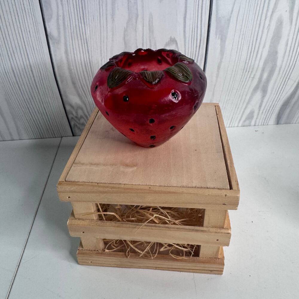 Vintage Pfalzgraff Jamberry Strawberry Candle Holder Votive Rare Pat Ferell